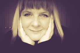 Ed Sheeran: Memories We Made: Unseen Photographs of My Time with Ed:  Amazon.co.uk: Goodwin, Christine, Sheeran, John: 9780062883261: Books