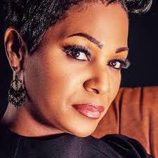 Lulu Courtier en Savoir-Faire