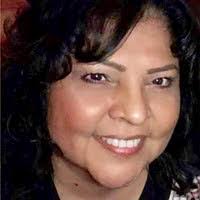 Mindy Holbrook's Instagram, Twitter & Facebook