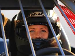 Dee Davis following in her father's footsteps at Five Flags Speedway