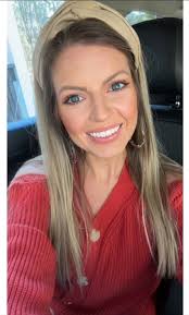 Hi beautiful people. I'm so glad to be here. I'm a mama of three beautiful  girls named Winter, Summer, and Spring. During the day I'm home with my  babies and at night