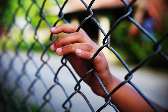 Explainer: Why we need to raise the minimum age of criminal responsibility  - Amnesty International Australia