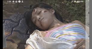 死 を 演じる 女 たち