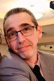 Ellis Woodson's Instagram, Twitter & Facebook