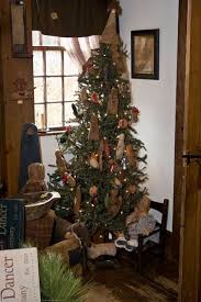 Pin By Colonial Thymes On Christmas Trees Colonial Primitive Country Design Primitive Country Christmas Primitive Christmas Tree Country Christmas Trees