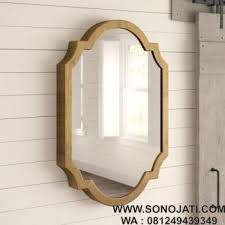 Diy cermin hias ini bertema gold palm leaf craft idea, ide membuat hiasan dinding dari cermin bekas dan daun palem. Jika Anda Ingin Memesan Cermin Hiasan Dinding Aksen Modern Kontemporer Ini Silahkan Pesan Ke Customer Service Kami Di Wa 0812494 Dinding Aksen Modern Hiasan
