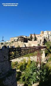 Estas casas son un símbolo de cuenca y como nos vas a ir a verlas. Las Casas Colgadas De Cuenca Y El Puente De San Pablo Video Lugares De Espana Lugares Increibles Lugares Preciosos