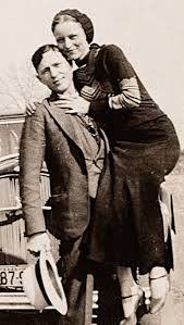 A GRITTY SLICE OF GRAPEVINE HISTORY 🤠 🍇 When you walk through Grapevine  today, it’s hard to imagine it once tied to one of America’s most infamous  outlaw duos — but the roots of Bonnie and Clyde run ...