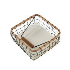 Available in cocktail, luncheon and dinner. Reedsville Luncheon Napkin Holder Park Designs