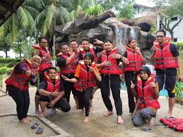 Dapat membuat semua peserta berpartisipasi. Team Building Di Cyberview Resort And Spa Explorasa