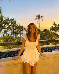 Jessica Kinley - Free nude pics, galleries & more at Babepedia