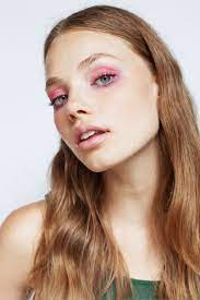 Four Bold 70s Makeup Looks That Bring The Disco Glam 70s Makeup Look 70s Makeup Makeup Looks