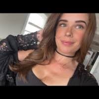 Naomi Pratt's Instagram, Twitter & Facebook