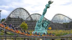 You sit in your raft with five other passengers, you'll sail through waterfalls, whirlpools and. World S Most Terrifying Roller Coasters Roller Coaster Colossus Pictures
