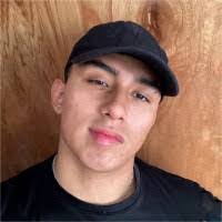 Alexis Gordillo's Instagram, Twitter & Facebook