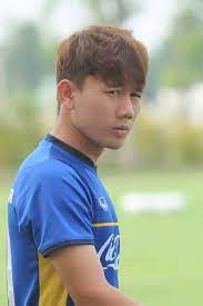 Minh vương gọi vt17 và xt06 là những cục tạ. Minh VÆ°Æ¡ng Cáº§u Thá»§ Phong Cach Han Tá»«ng Gay Sá»'t Khi Giáº£ Gai Vnexpress Giáº£i Tri