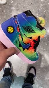 Developed in tandem with the reggaeton singer, the j. Sneakernews Com In Hand Look J Balvin X Air Jordan 1 Facebook