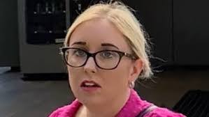 Candice Morrell's Instagram, Twitter & Facebook