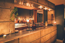 Bei Berta Emil Richard Schneider Wird Hamburger Kuche Neu Interpretiert Tolle Drinks Gibt Es Hier Aber Auch Hamburg Restaurant Kuche