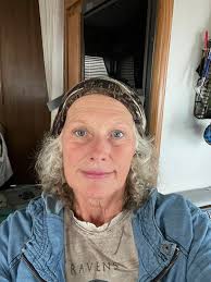 🚨 LIVE NOW 🚨 Let's get curly with Natural Beauty by Melissa Rae styling  her hair with the NEW Le Duo Edge💕