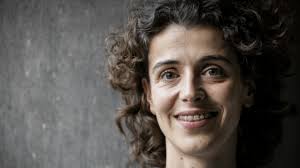 Qutech is the advanced research centre for quantum computing and quantum internet, a collaboration between tu delft, tno. Vrouw In De Politiek Sophie Hermans Vvd Opzij