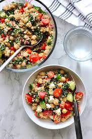 Quinoa Salad With Kale And Chickpeas Green Valley Kitchen Recipe Summer Recipes Dinner Quinoa Healthy Salad Dishes