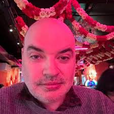 Dom Knight (@domknight)