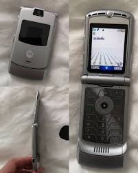 That should complete your journey, and moty v3 razr should be good to go! Ladies And Gentlemen May Introduce To You World S Best Selling Flip Phone Of All Time The Motorola Razr V3 2004 R Vintagemobilephones