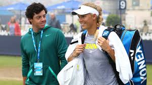 I hit a little white ball around a field sometimes. Golf Star Mcilroy Sexy Wozniacki Verwirrung Um Angebliche Trennung Sport Mix Bild De