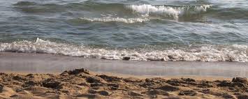 A quatre ans, elle aimait mieux tourner les pages des magazines de mode que de lire des livres pour enfants et elle rêvait de ces vêtements mystérieux nommés kimono, poncho, sari. Pourquoi Ne Peut On Pas Boire D Eau Salee