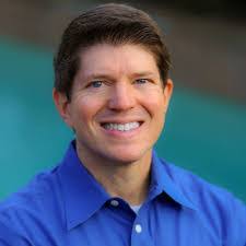 Kevin Falconer's Instagram, Twitter & Facebook