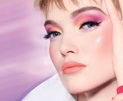 Dior Glow Vibes Makeup Collection For Spring 2020 In 2020 Spring Makeup Trends Dior Makeup Makeup Collection