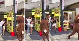 He discovers the secret of his young stepmother and his friends, this will make them more involved with him, his stepmothers and friends. Boyfriend Travels 2 400 Km Just To Surprise Girlfriend But Finds In Another Man S Arms Pixelated Planet