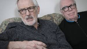 Brownstein: Bowser and Blue get serious about Ukraine