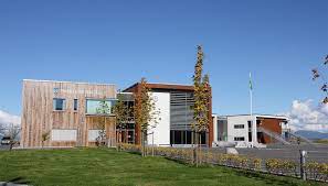 Skolen lå gunstig til i forhold til å hente/bringe hjemmefra. Ranheim Skole Trondheim Kommune