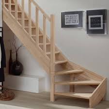 Massivholztreppen In Buche 1 4 Gewendelt Holztreppe Treppen Design Treppe