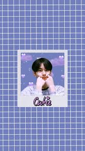 Aplikasi wallpaper terbaru kwon yulli sang bocah stiker lucu dari korea yang sangat menarik di pakai untuk meme dan instagram. Yang Jungwon Wallpaper Wallpaper Lucu Lucu Gambar