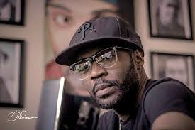 Jason Janik's Instagram, Twitter & Facebook