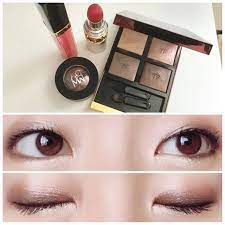 今日のメイク ベース コスメデコルテ アイグロウジェム be382 アイホール トムフォードビューティ アイカラークォード ヌードディップ 今日は普通にブラウン ヌードディップの左上以外のカラーでグラデして目の下は左上 今日のメイク