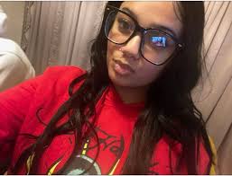 Re/max realtor donates to uplift them inc