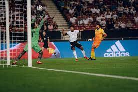 Geloyan's cross is off target. Dkcrzzrzbiw6pm