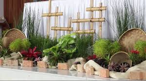 Jun 17, 2021 · fimela.com, jakarta tak hanya di indonesia, ternyata di berbagai belahan dunia juga ada tradisi pernikahan yang cukup unik. Dekorasi Altar Gereja Untuk Natal Cek Bahan Bangunan