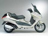PIAGGIO-X8