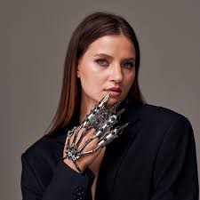 Buy Skeleton Link Online In India