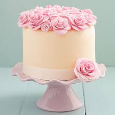 The last of our cake decorating ideas is the pipe and stripe method using buttercream piping. Designer Cakes Online Themed Cakes Delivery In India Ferns N Petals