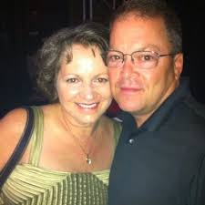 Kelly Kennett (@KellyKennett)