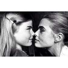 Mariel hemingway was born in 1961, almost five months after her grandfather, ernest, took his own the youngest of three sisters, including model and actress margaux hemingway, who committed. Pin On Mariel Hemingway