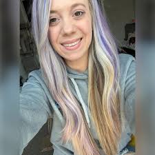 Who can clean a loveseat and chair in the 17/Van Dyke area?