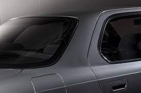 高級車の新しい世界基準 初代セルシオ 現存車を当時のカタログのように撮りおろす 旧車カタログ トヨタ自動車のクルマ情報サイト gazoo luxury cars old cars toyota