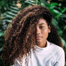Vitamin e, d, b1, b2, b6 and a. Your Guide To Natural Oils For Curly Hair Naturallycurly Com